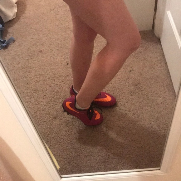 Nike Cleats - Picture 4 of 4